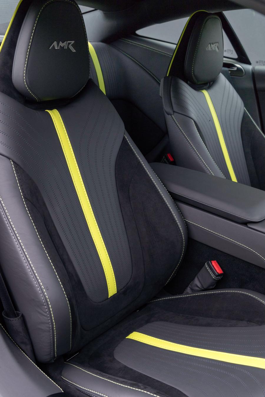 Интерьер Aston Martin DB11 AMR 2018 года  (WW) (фото 35 из 43)
